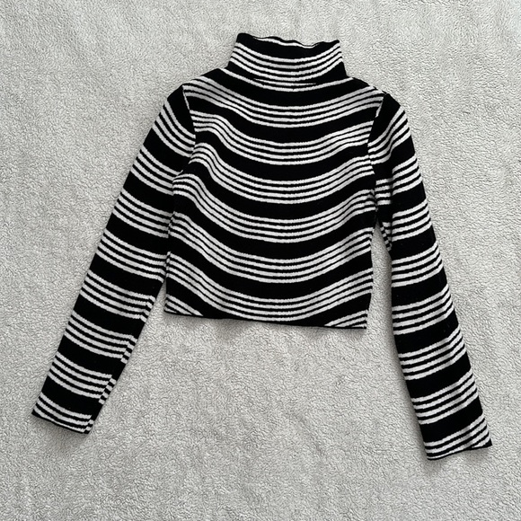 Verge Girl | Striped Mock Neck Sweater - Picture 3 of 4
